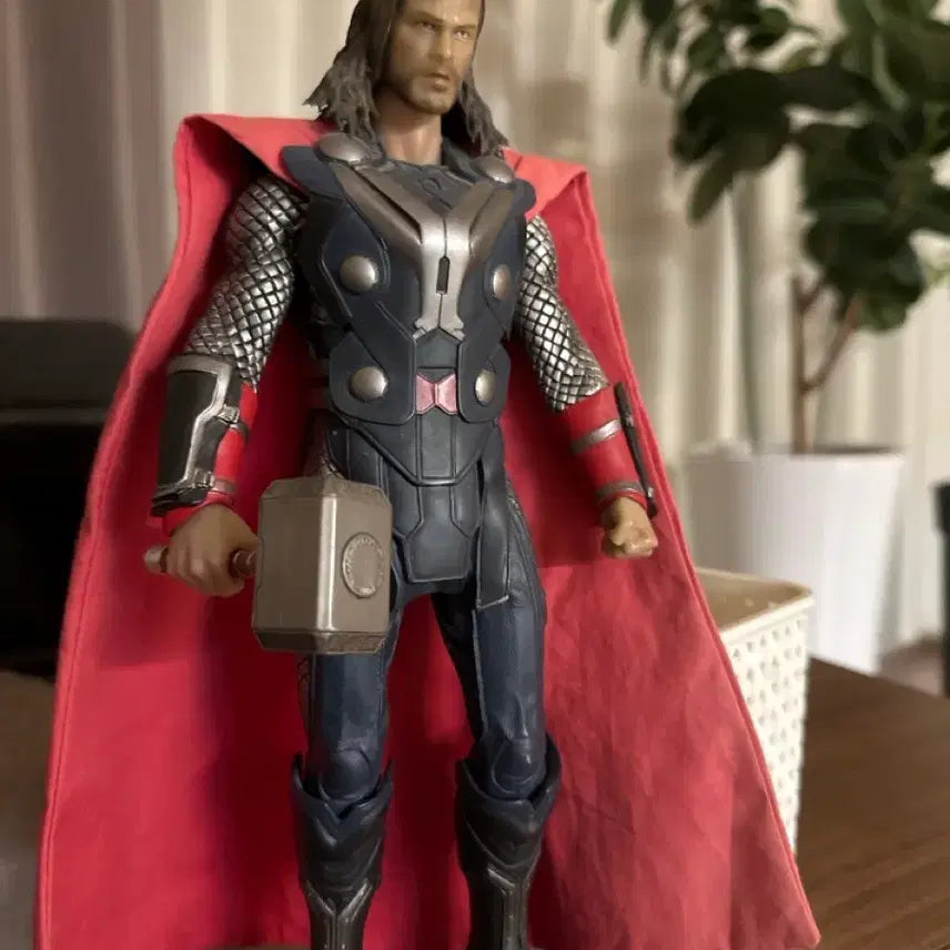 [BUNJANG] Thor Figure / 토르 피규어 팔아요