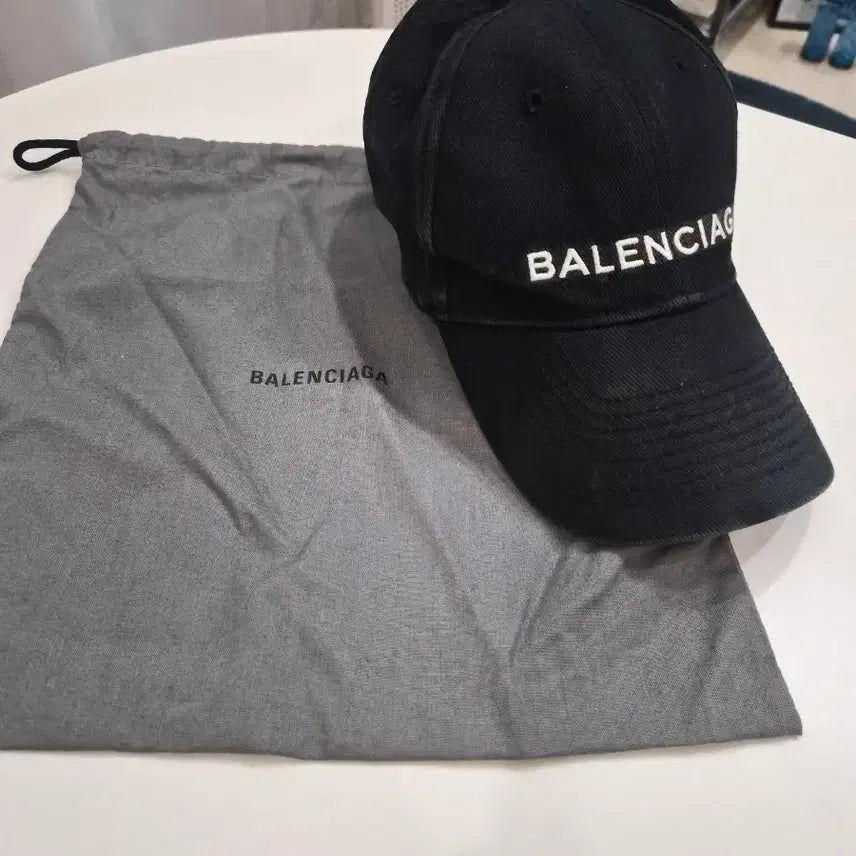 [BUNJANG] Balenciaga Logo Baseball Cap / 발렌시아가 로고 볼캡 59L