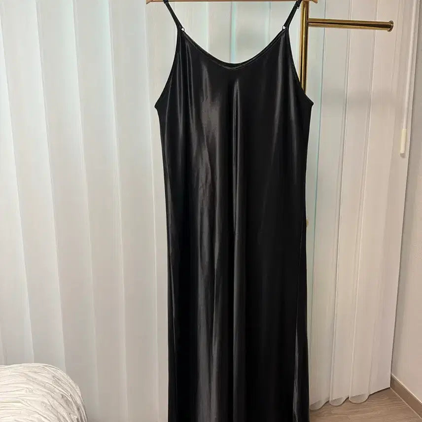 [BUNJANG] Black Satin Long Dress / 블랙 섀틴 롱 원피스