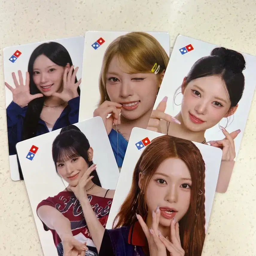 [BUNJANG] RE:SENE Domino Pizza Photocard Bundle Set / 리센느 도미노피자 포토카드