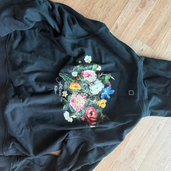 [BUNJANG] Wooyoungmi 25FW Flower Back Logo Hoodie Black / [25FW/정품] 우영미 플라워 백로고 후드티 블랙