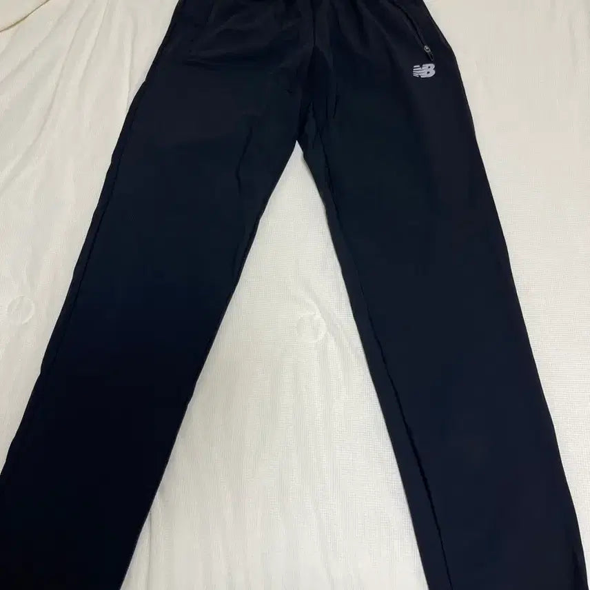 [BUNJANG] New Balance Training Pants / 뉴발란스 트레이닝 바지 새상품