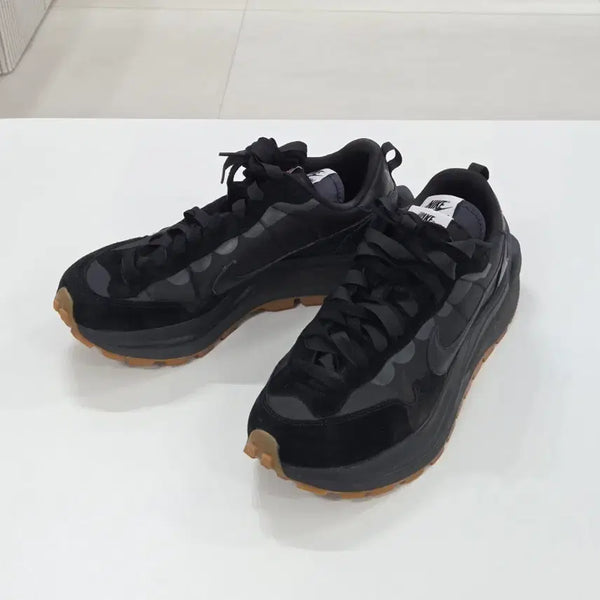 [BUNJANG] Nike x Sacai VaporWaffle Black and Gum Sneakers DD1875-001 / [275] 나이키 x 사카이 베이퍼와플 블랙 앤 검 DD1875-001