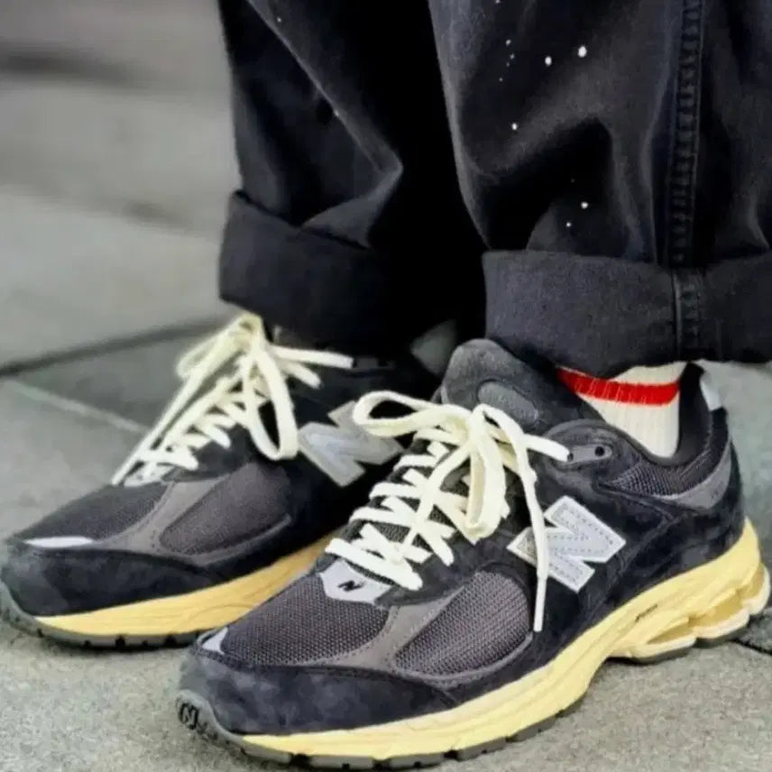 [BUNJANG] New Balance 2002R Vintage Black US 8.5 / 뉴발란스2002r 빈티지블랙 260 팝니다