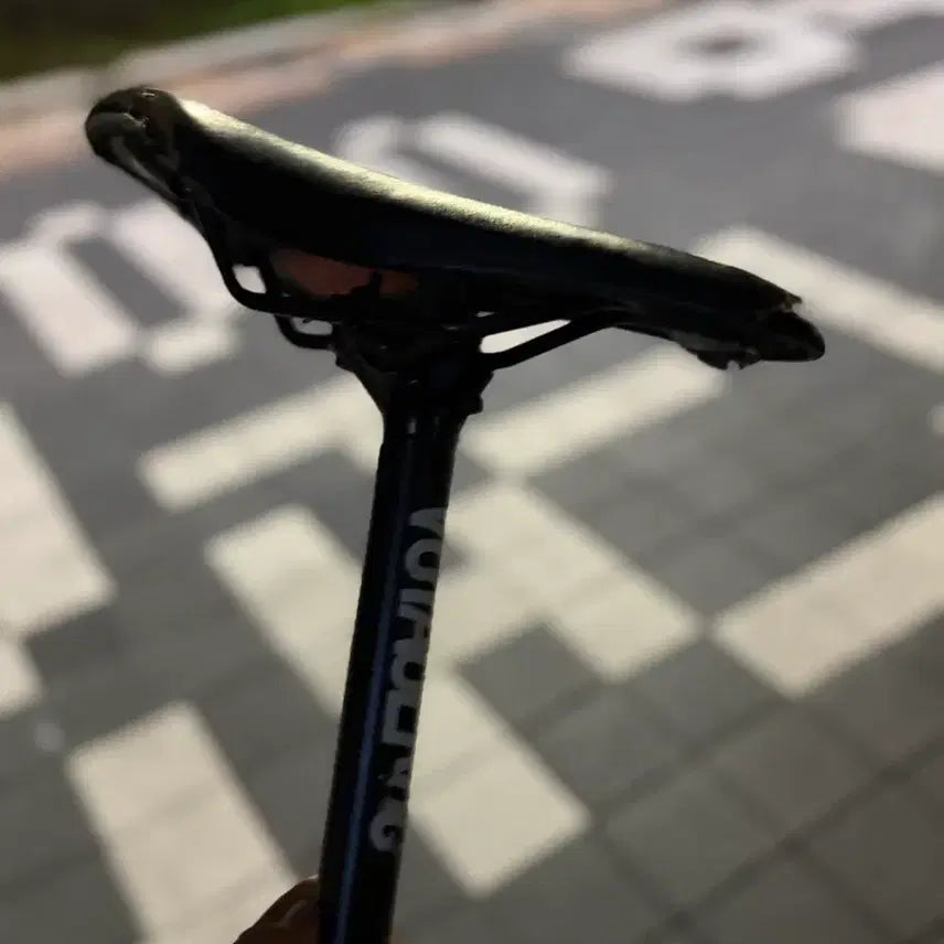 [BUNJANG] Voyager Seatpost with Selle Italia Velocità Saddle / 보이져 싯포스트 싯포 벨로시닷 안장