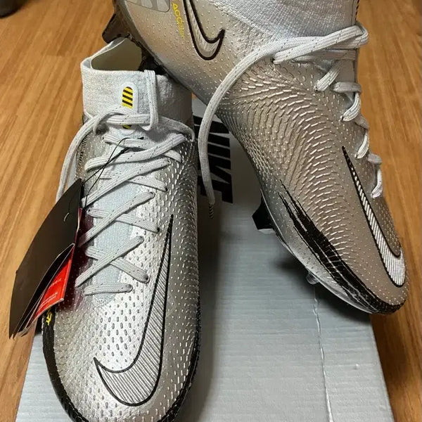 [BUNJANG] Nike Phantom GT Elite DF SE FG Scorpion Pack Soccer Cleats / 나이키 팬텀 GT 엘리트 DF SE FG 스콜피온팩