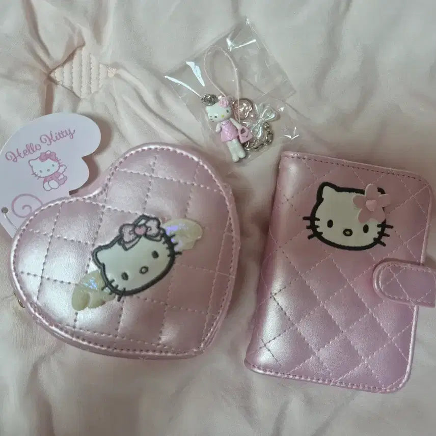 [BUNJANG] Hello Kitty Quilting Heart Coin Case Pouch, Card File & Keyring Set / (일괄)엔젤 퀄팅 하트 코인케이스 동전지갑 파우치 및 카드 파일+키링