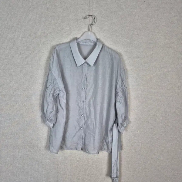 [BUNJANG] See-Through Blouse with Button Details - Light Mint Gray / (#66,77추천)연민트그레이 콩싸개단추 블라우스
