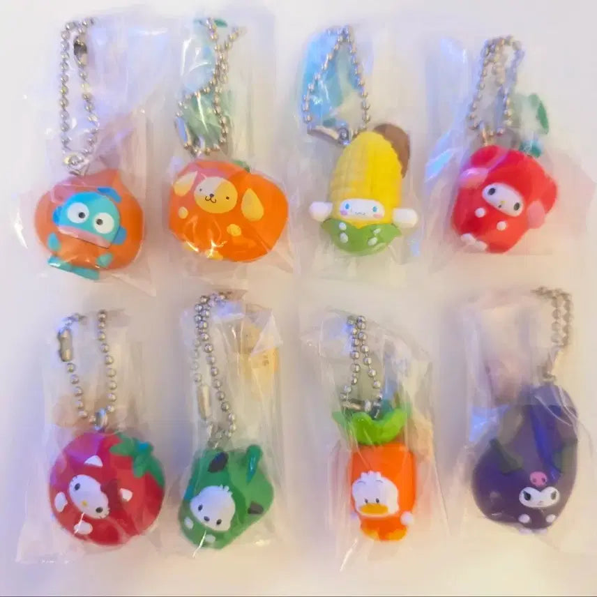 [BUNJANG] Sanrio Vegetable 8 Types Keychain (Sealed) / 산리오 베지터블 야채 채소 과일 8종 키링 미개봉