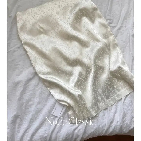[BUNJANG] Nude Classic White Rose Midi Skirt / 누드클래식 화이트 로즈 미디 스커트 새상품