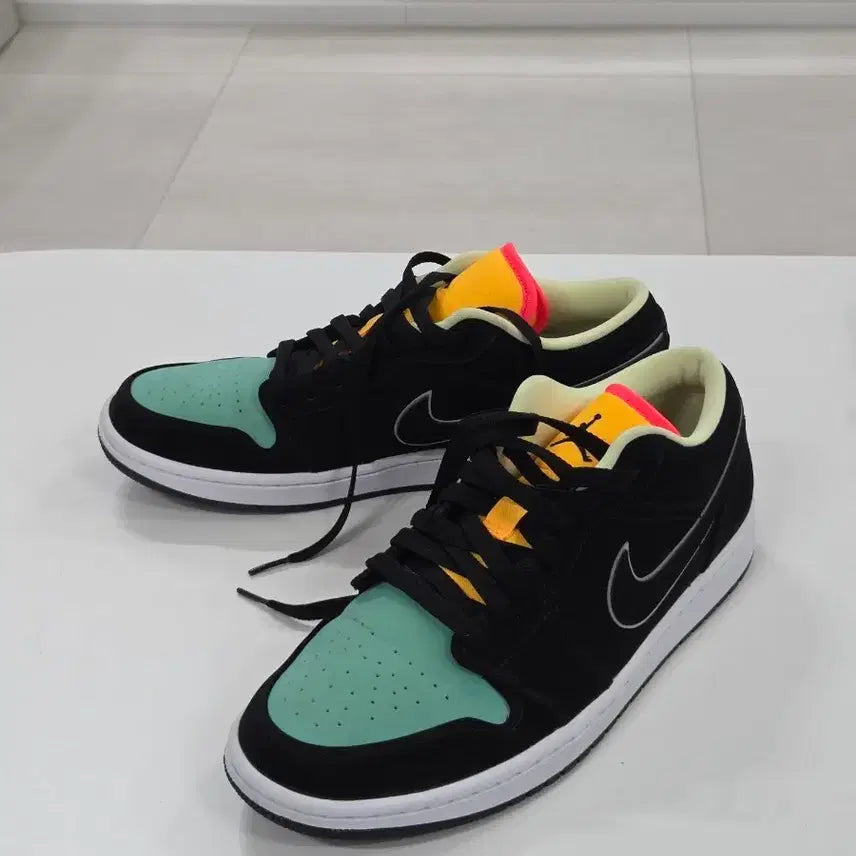 [BUNJANG] Nike Jordan 1 Low SE Aurora Green (280) / [280] 나이키 조던 1 로우 SE 오로라 그린 CK3022-013