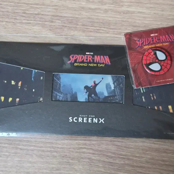 [BUNJANG] Spider-Man: No Way Home Special Edition Can Badge & ScreenX Ticket Set / 스파이더맨 브랜드뉴데이 특전 핀뱃지 & screenx 특전 티켓 미개봉