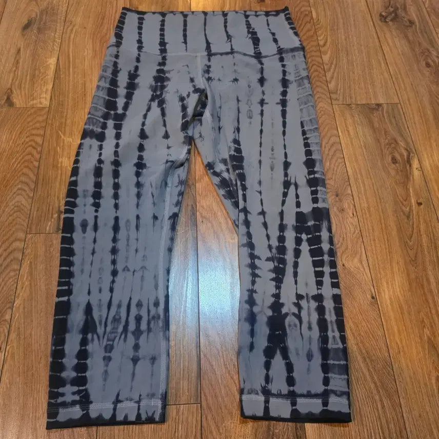 [BUNJANG] Lululemon Women's Tie-Dye Leggings / 룰루레몬  여성 레깅스  허리 28-32 거의새거