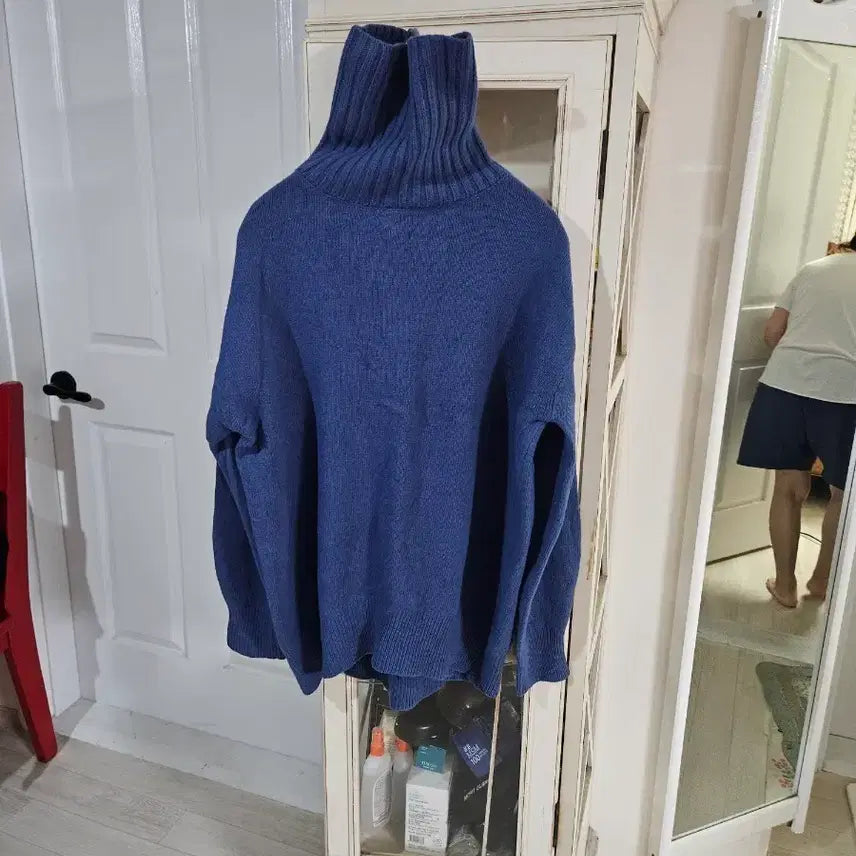 [BUNJANG] Navy Turtle Neck Sweater / 네이비 터틀넥 스웨터