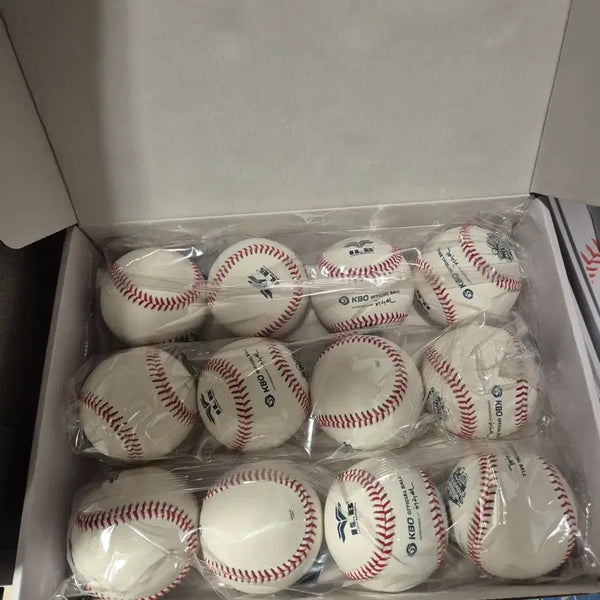 [BUNJANG] KBO Futures Official Ball (Unsealed) / kbo 퓨쳐스 공인구 새거 판매합니다.(미개봉)
