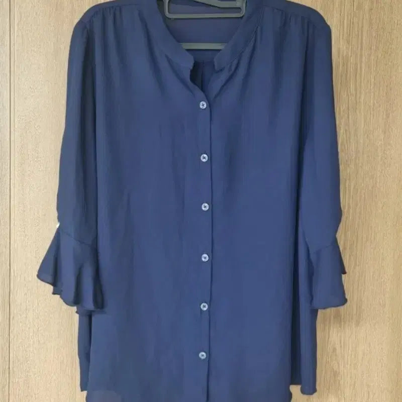[BUNJANG] Navy Frill Sleeve Women's Blouse / 네이비 프릴 소매 여성 블라우스 66