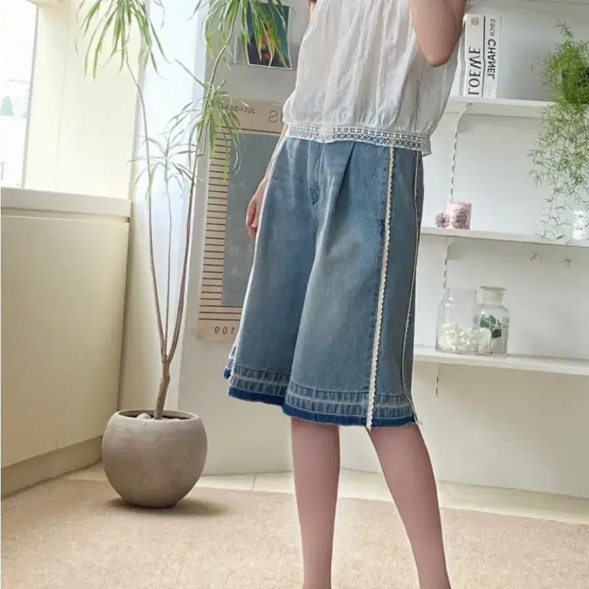 [BUNJANG] Lirico Denim Bermuda Trimmed Pants / 리리끄 데님 버뮤다 트리밍 팬츠 청반바지