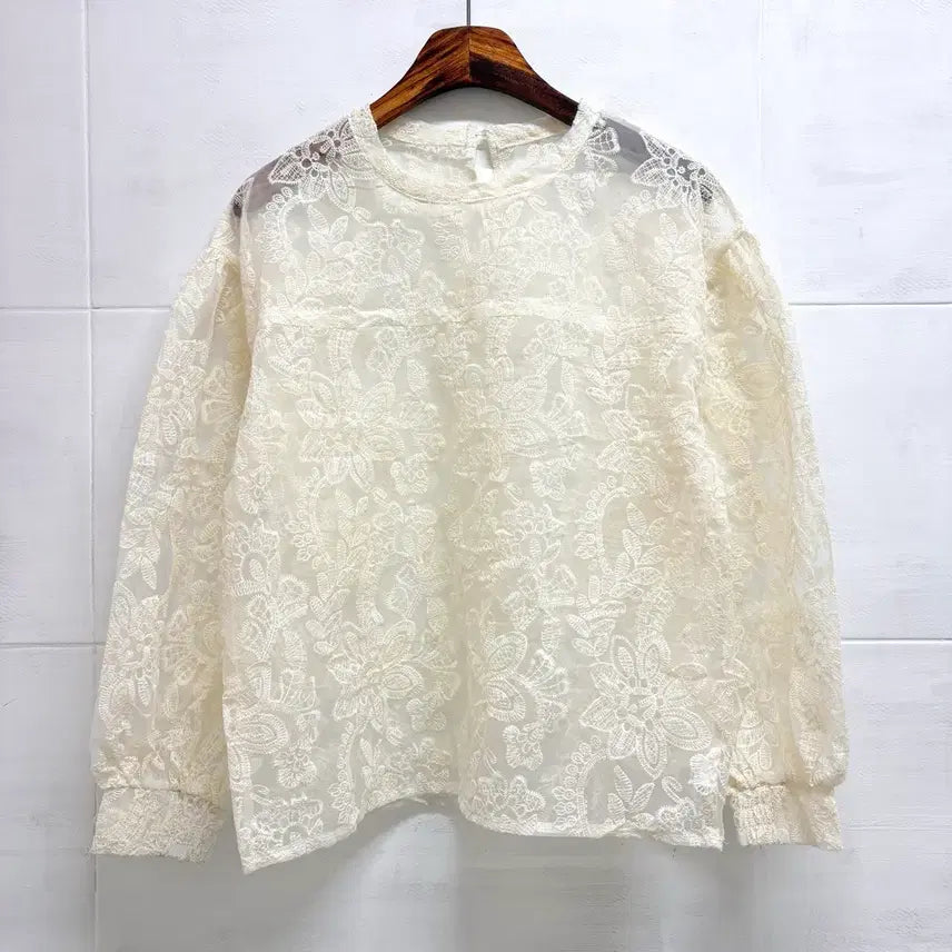 [BUNJANG] Ivory Organza See-through Lace Embroidered Blouse / 오간자 시스루 아이보리 레이스 자수 블라우스 F JPN