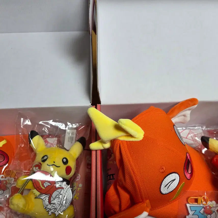 [BUNJANG] Pokemon Run Gold Medal & Silver Medal Plush Set / 포켓몬런 금메달 인형, 은메달 인형 세트