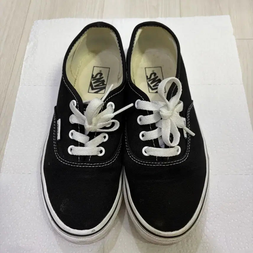 [BUNJANG] Vans Authentic Sneakers / 반스 어센틱 210