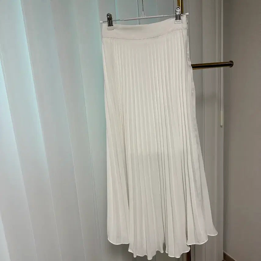 [BUNJANG] White Pleated Skirt / 화이트 주름 스커트