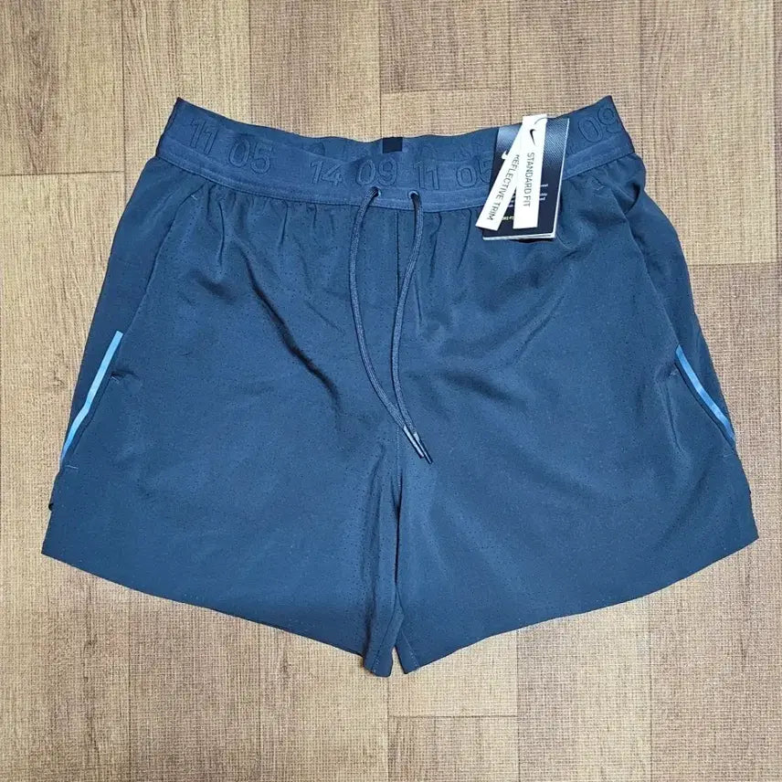 [BUNJANG] Nike Tech Flex Stride 5-inch Brief Shorts Smoke Grey / 나이키 테크 플렉스 스트라이드 5인치 브리프 쇼츠 스모크 그레이