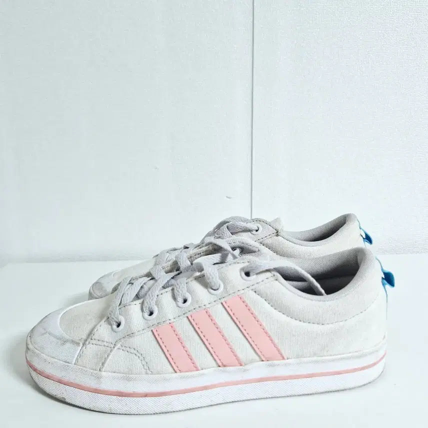 [BUNJANG] Adidas Bravada Sneakers / 아디다스 브라바다 스니커즈(230)