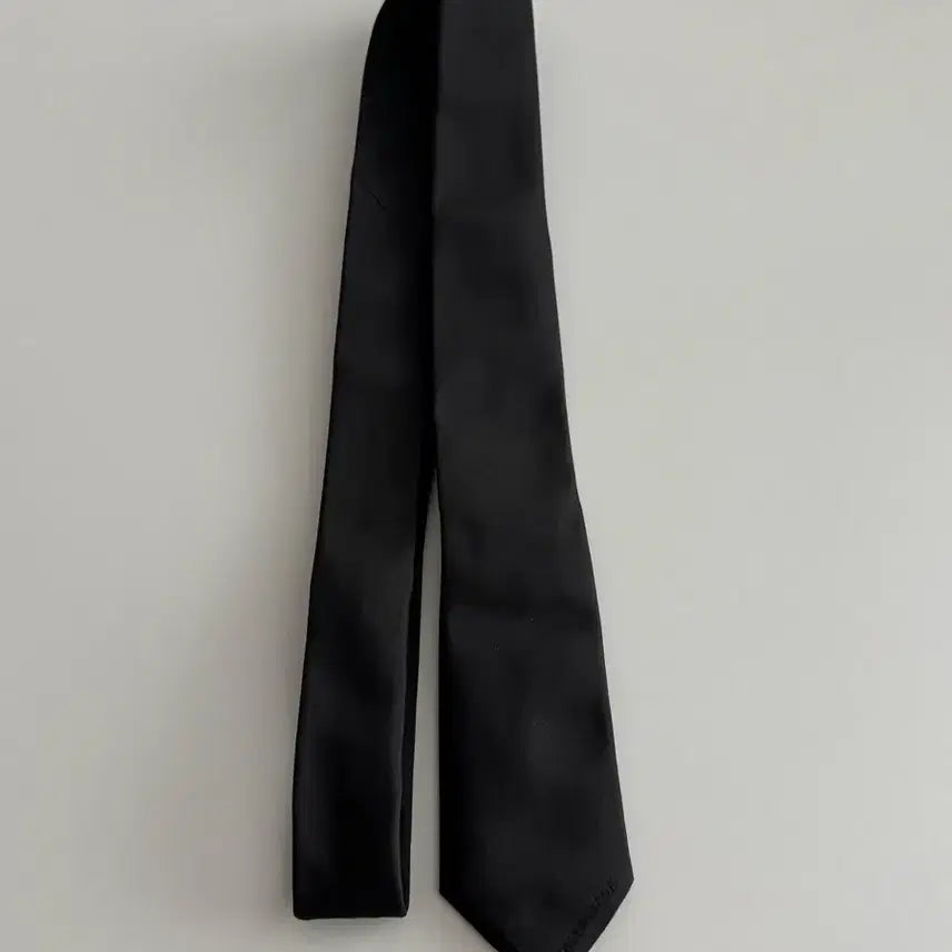 [BUNJANG] Balenciaga Narrow Slim Tie Black / 발렌시아가 네로우 슬림 타이 블랙