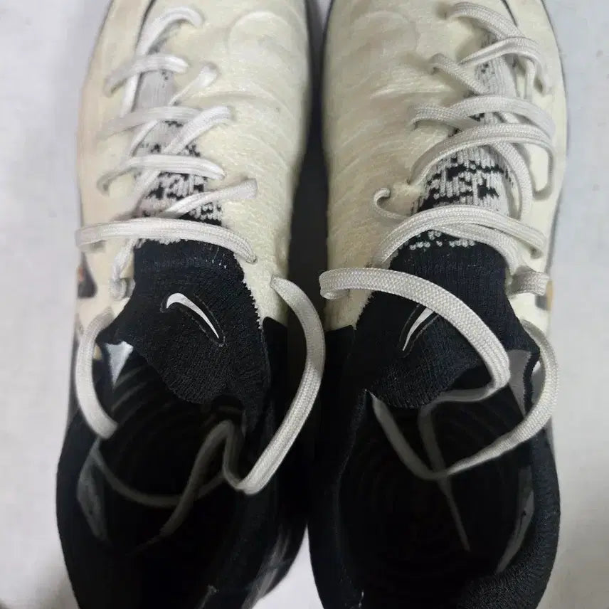 [BUNJANG] Nike Phantom GX2 Pro TF Soccer Cleats 255 / 나이키 팬텀 gx2 프로 tf 255