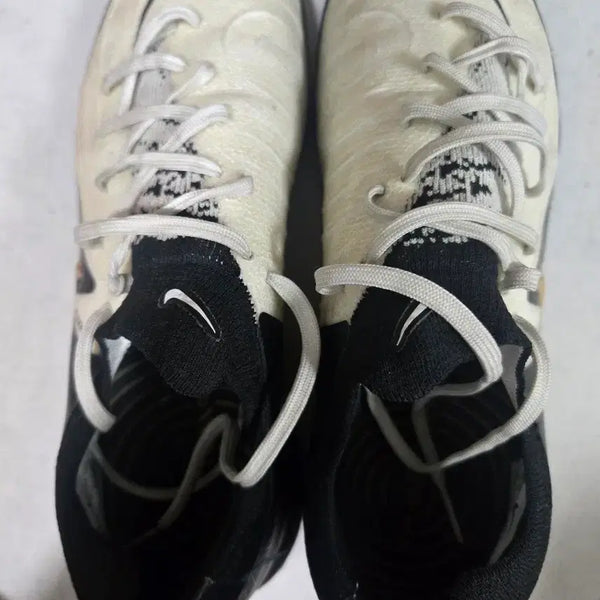 [BUNJANG] Nike Phantom GX2 Pro TF Soccer Cleats 255 / 나이키 팬텀 gx2 프로 tf 255