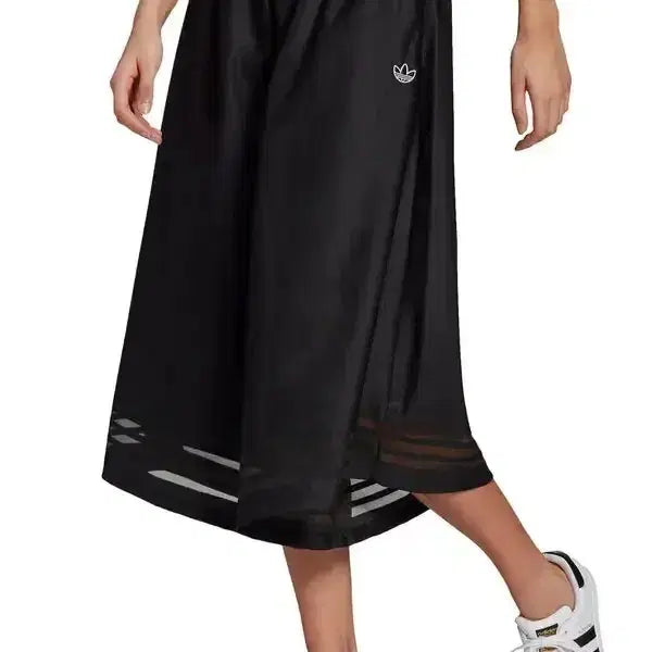 [BUNJANG] Adidas Logo Patch Wide Bermuda Shorts / adidas 아디다스 로고 패치 와이드 반바지 버뮤다팬츠