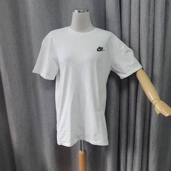 [BUNJANG] Nike White T-Shirt / 나이키 화이트 반팔티셔츠