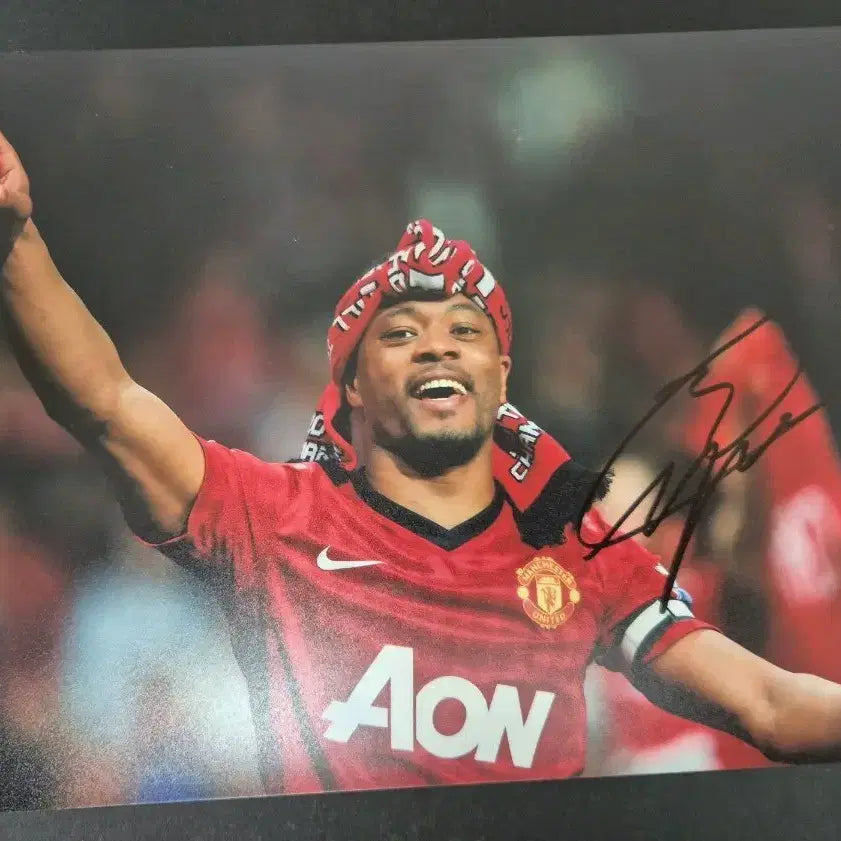 [BUNJANG] Patrice Evra Signed A4 Photo / 에브라 싸인포토 A4