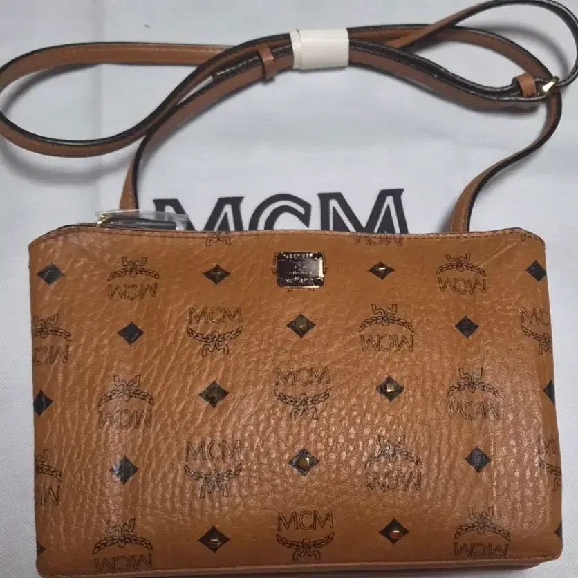 [BUNJANG] MCM Visetos Stud Mini Cross Bag / mcm핸드백
