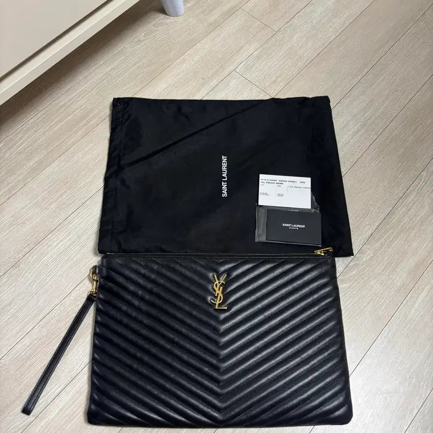 [BUNJANG] Saint Laurent Clutch Gold Tone / 생로랑 클러치 금장 L