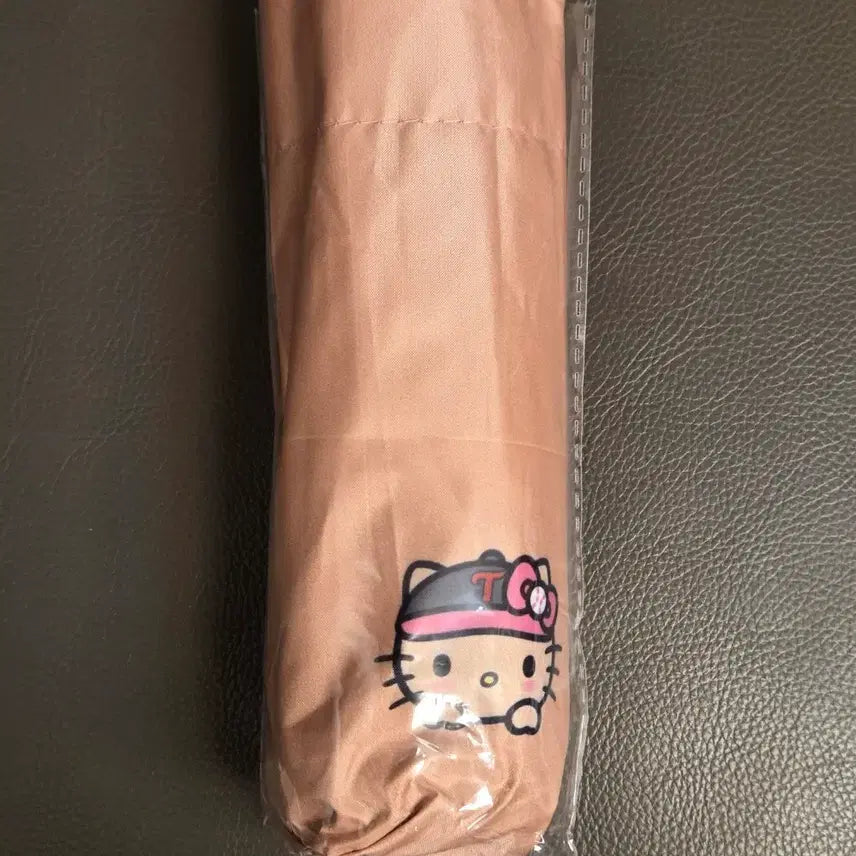 [BUNJANG] LG Twins Tanning Kitty Collaboration Umbrella / 엘지트윈스 태닝키티 콜라보 양우산 판매