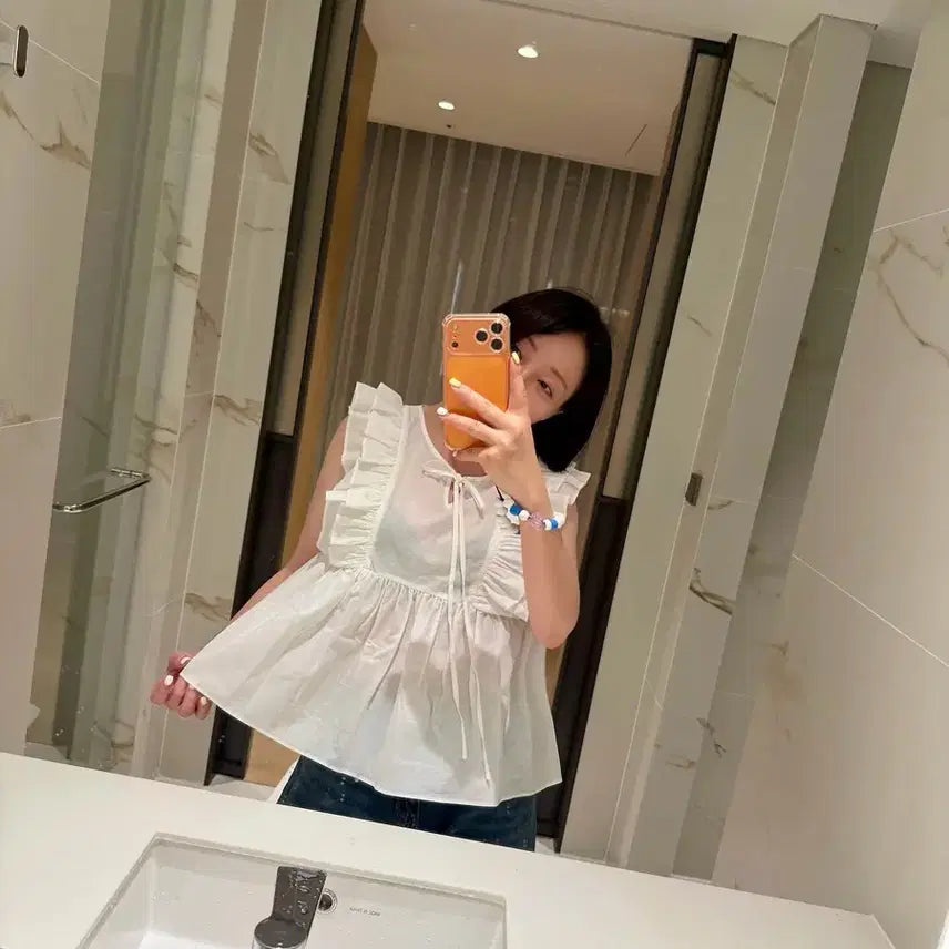 [BUNJANG] JS New York Style Ruffle Sleeveless Blouse / js뉴욕스타일세일(당일발송)리본끈 프릴 민소매 나시 블라우스(완전예쁨)