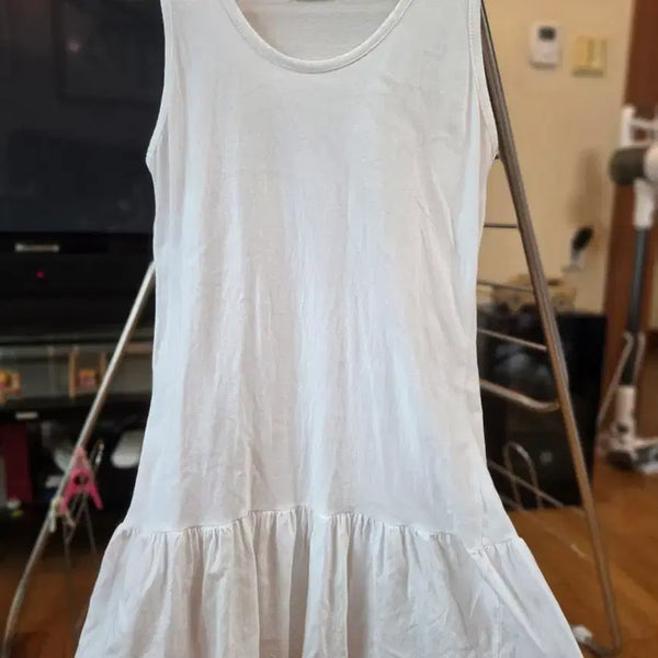 [BUNJANG] White Layered Sleeveless Dress / 화이트 레이어드티 민소매 원피스
