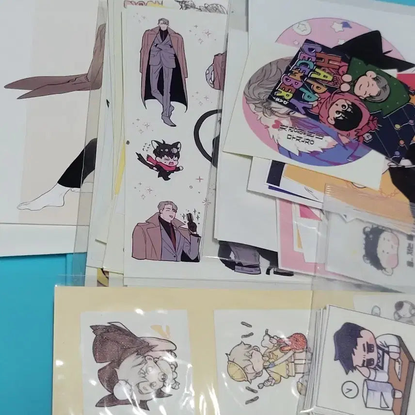 [BUNJANG] Love Is An Illusion! Sticker + Postcard Bundle Set / 내스급 스티커