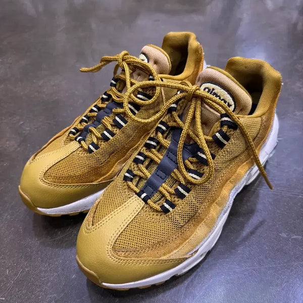 [BUNJANG] Nike Air Max 95 Essential Wheat Celestial Gold White / 나이키 에어맥스95 에센셜 위트 셀레셜 골드 화이트 240