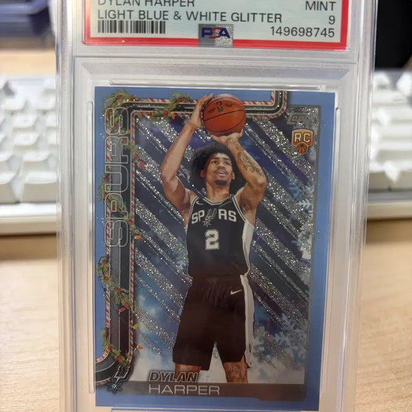 [BUNJANG] 2025 Topps Holiday Dylan Harper #H162 Light Blue/White Glitter Rookie Card PSA 9 / 2025 Topps Holiday 딜런하퍼 #H162 Light Blue/White Glitter RC PSA9
