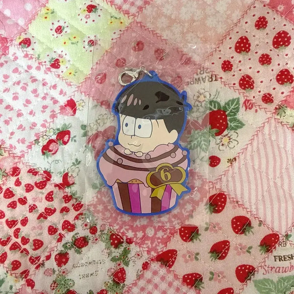 [BUNJANG] Osomatsu-san Cupcake Rubber Keychain / 오소마츠상 컵케이크 고무 키링