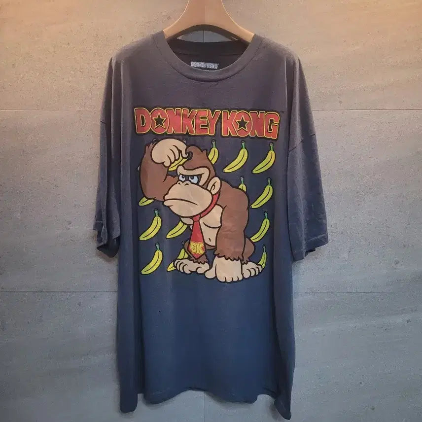 [BUNJANG] Donkey Kong Official Merchandise T-Shirt / 돈키콩. 정품. 굿즈. 반팔티.