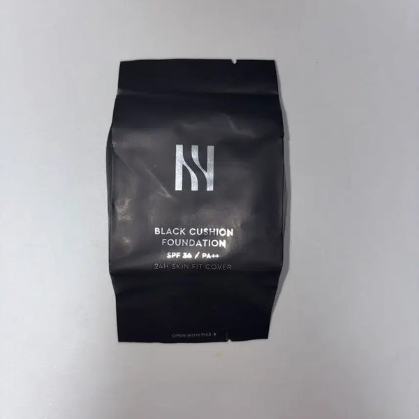 [BUNJANG] Hera Black Cushion Refill 17C1 Petal Ivory / 헤라 블랙 쿠션 17C1 리필