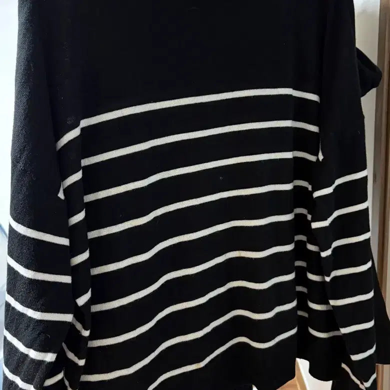 [BUNJANG] Stripe Knit Sweater Black/White / 스트라이프 니트 스웨터 블랙/화이트