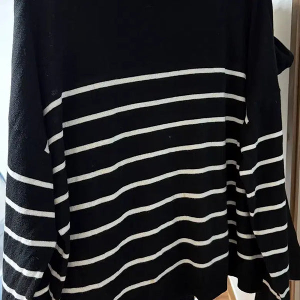 [BUNJANG] Stripe Knit Sweater Black/White / 스트라이프 니트 스웨터 블랙/화이트