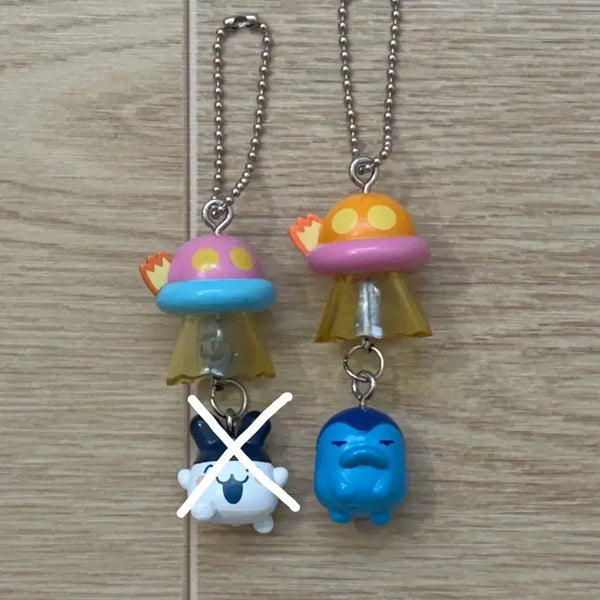 [BUNJANG] Tamagotchi UFO Swing Ginjirochi Keychain / 다마고치 UFO 스윙 긴지로치 키링