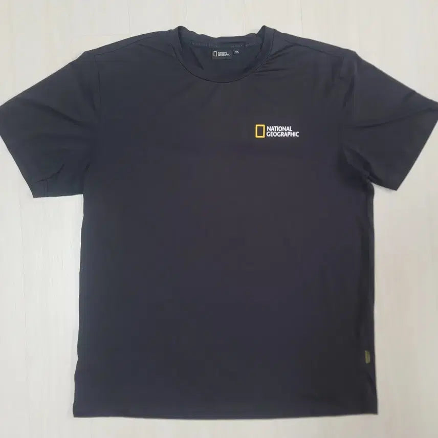 [BUNJANG] National Geographic Round Neck Short Sleeve T-Shirt XXL / (XXL)내셔널지오그래픽 라운드넥 반팔티셔츠 판매합니다