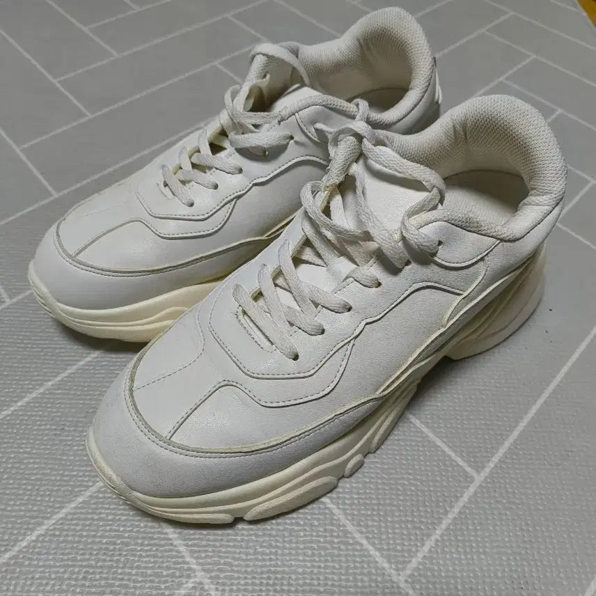 [BUNJANG] Uglyz Height-Increasing Sneakers / 키높이 운동화