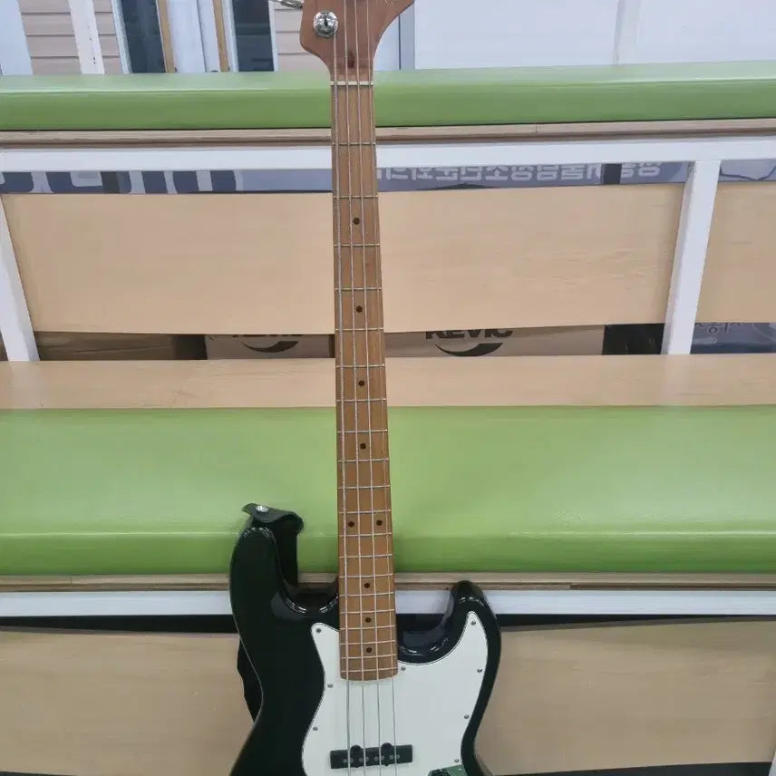 [BUNJANG] Vantiolío Parabolic J1B Bass Guitar & Vantiolío Bag / 밴티볼리오 베이스 기타&밴티볼리오 가방